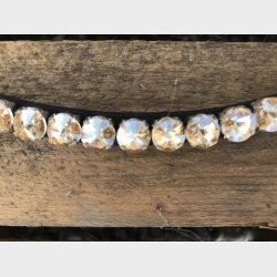 VALS B�LGEFORMET PANNEB�ND MED STORE GULL FARGA KRYSTALLER